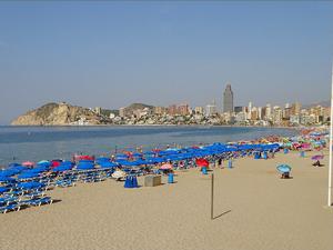 Poniente Beach (Playa de Poniente)