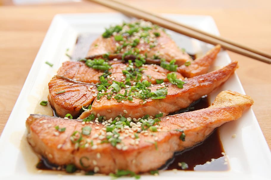 Grilled fish with soy sauce 